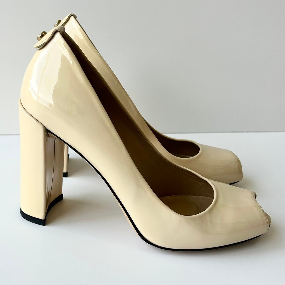 Stuart Weitzman Nude Patent Peep Toe Block Heel Pumps Spritely Size 8.5 M Spain